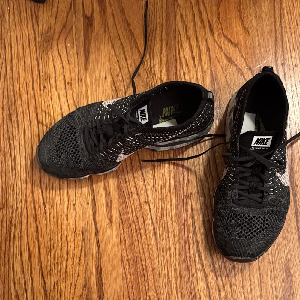 Nike Black and Gray Running Shoes